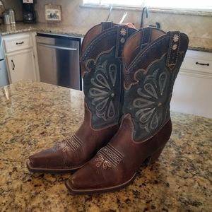 Ariat women's Western Cowboy Boots Size 8B